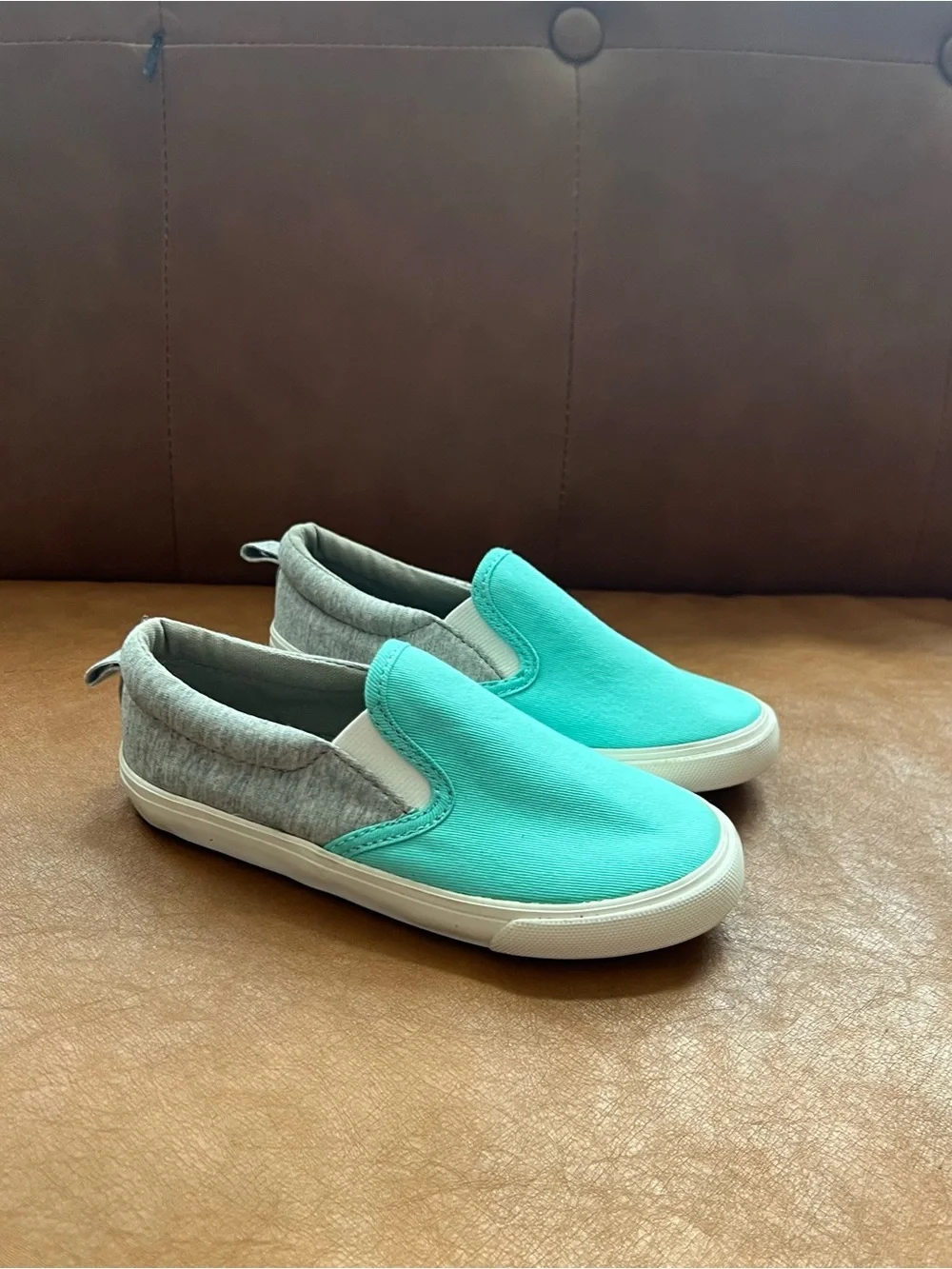 Old Navy Boys Toddler Kids Sz 9 Slip-On Canvas Sneakers in Aqua and Gray